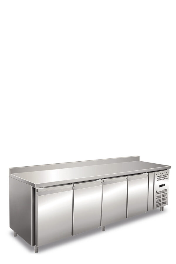 Tavolo refrigerato quattro ante ventilato con alzatina.
Temperatura normale