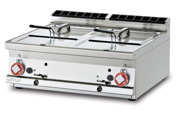 FRIGGITRICE GAS LT. 13+13 2 vasche cm. 31,5x34,5x22,5h - 2 cesti cm. 28x29x10h 2 filtri e coperchi vasche - Prod. patate: 20 kg/h (inclusa 1 testata chiusura piano mod.TPA-7)