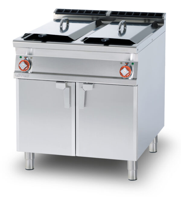 FRIGGITRICE GAS LT. 25+25 2 vasche cm. 31x51x44h - 4 cesti cm. 13,5x45x15h 2 coperchi vasche - Prod. patate: 50 kg/h (bacinella raccogliolio esclusa, vedi mod: BF30) (inclusa 1 testata chiusura piano mod.TPA-9)