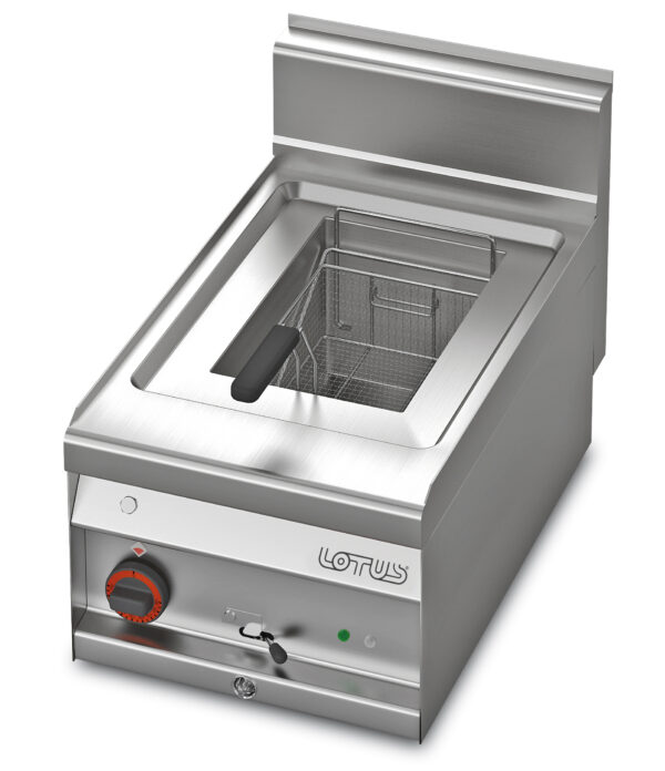 FRIGGITRICE Vasca lt. 10 cm. 22x35x22h - Cesto cm. 20x30x10h Produzione patate 8 kg/h