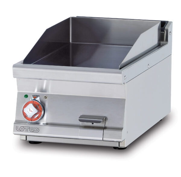 Fry-top elettrico liscio, piastra cm.36x51 (inclusa 1 testata chiusura piano mod.TPA-7)