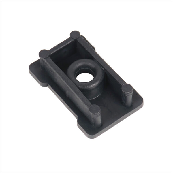 Piedino in polietilene nero per montante a gancio