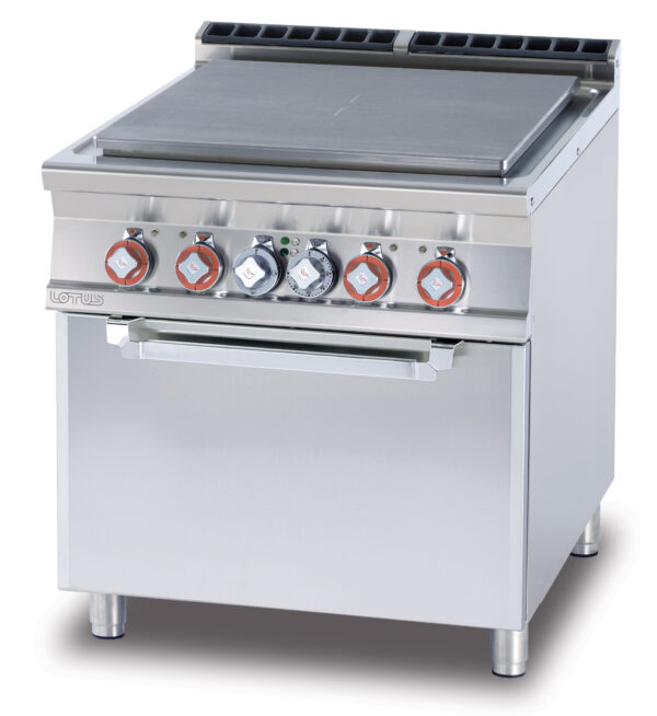Tutta piastra su Forno elettrico statico cm. 67x73x34h, temp: 50÷300°C, con 1 griglia cm.65x71 GN2/1 - piastra cm. 70x68 4 zone (inclusa 1 testata chiusura piano mod.TPA-9)